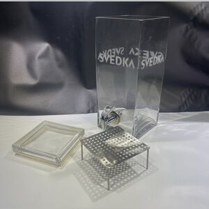 SVEDKA VODKA GLASS INFUSION COCKTAIL JUICE JAR PARTY DISPENSER